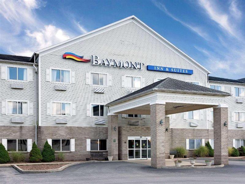 Baymont By Wyndham Lawrenceburg Hotel Exterior photo